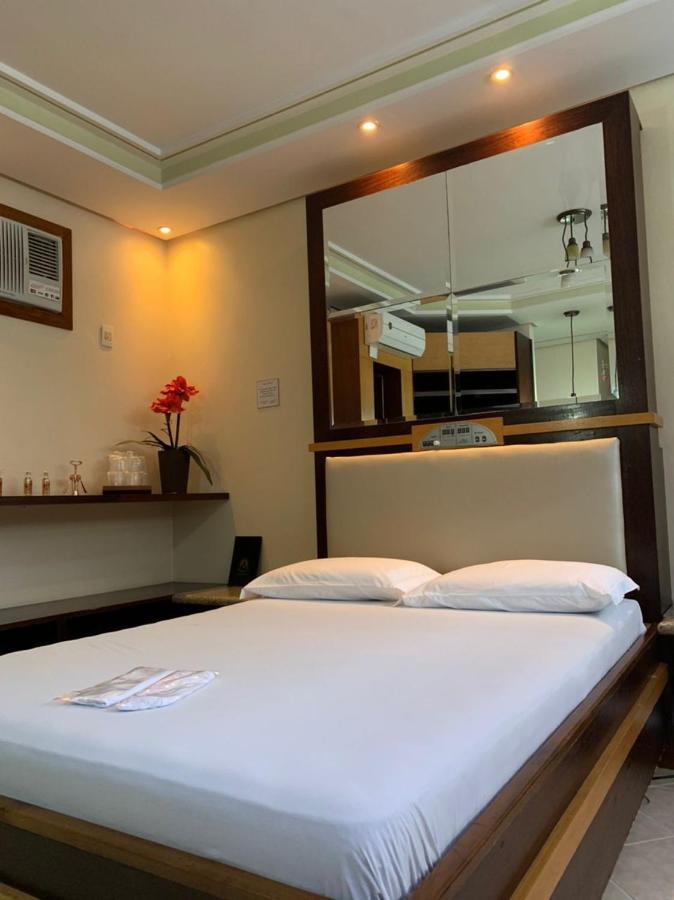 Shampoo Prime Motel 布吕斯克 外观 照片