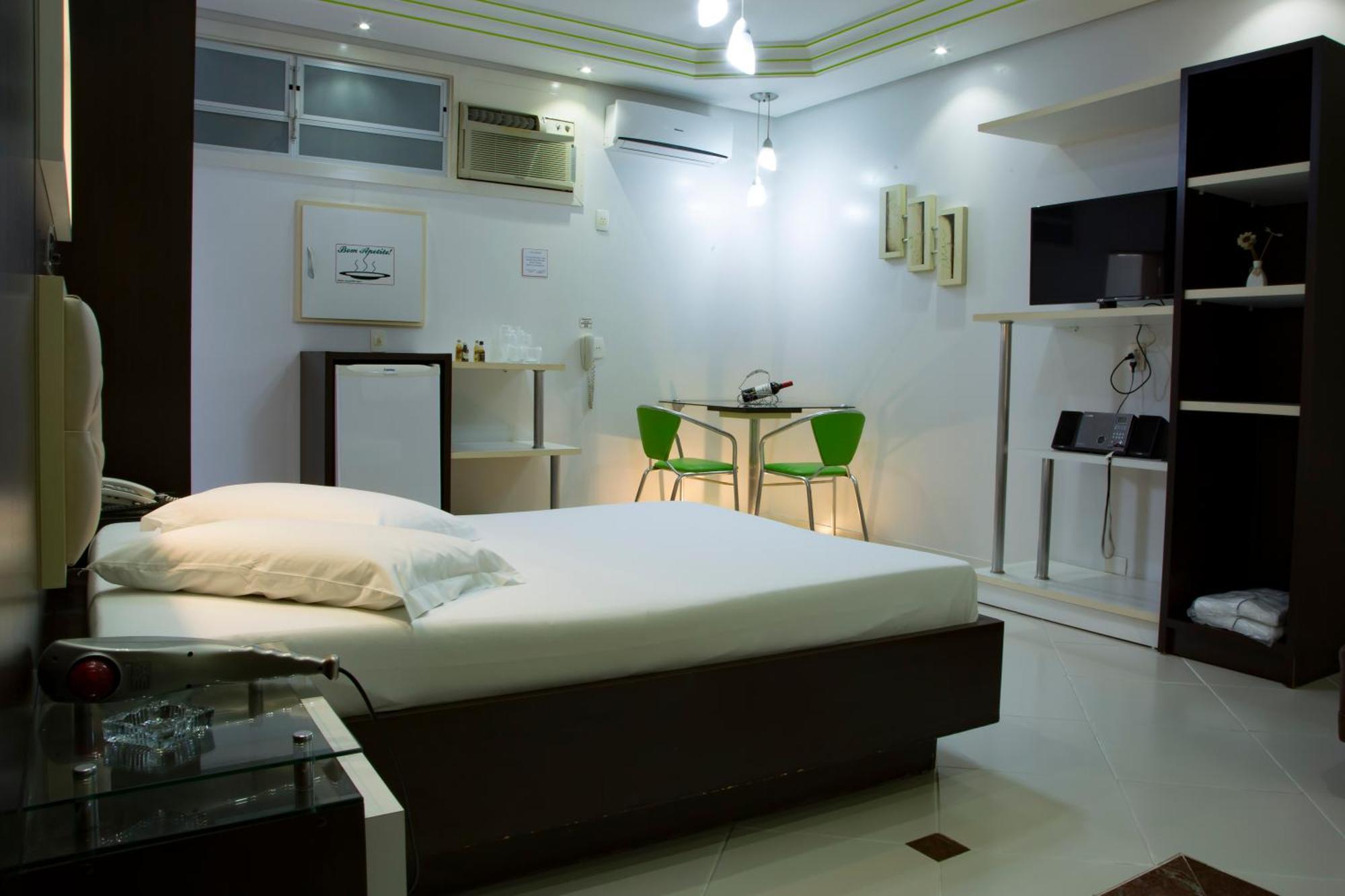 Shampoo Prime Motel 布吕斯克 外观 照片